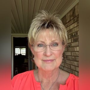 Meet your Posher, Teri